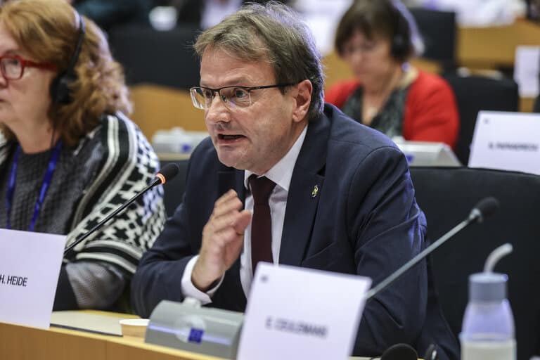 Was plant die EU denn nun wirklich zum Thema „Rauchverbot“?