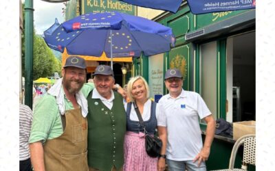 „Gmiatlich zamsteh’n“ beim Stadtfest in Bad Ischl – Europatreff vor meinem Büro!